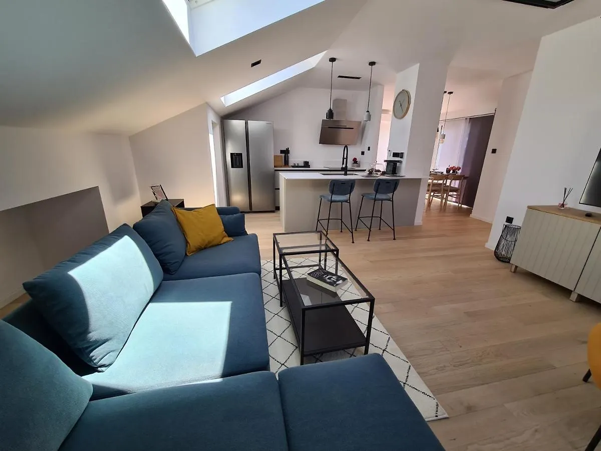 Superior Luxury 4 Stars Vorgesetzter 4 Sterne Apartments 150M To Sea, To Sandy And Pebble Beach Crikvenica