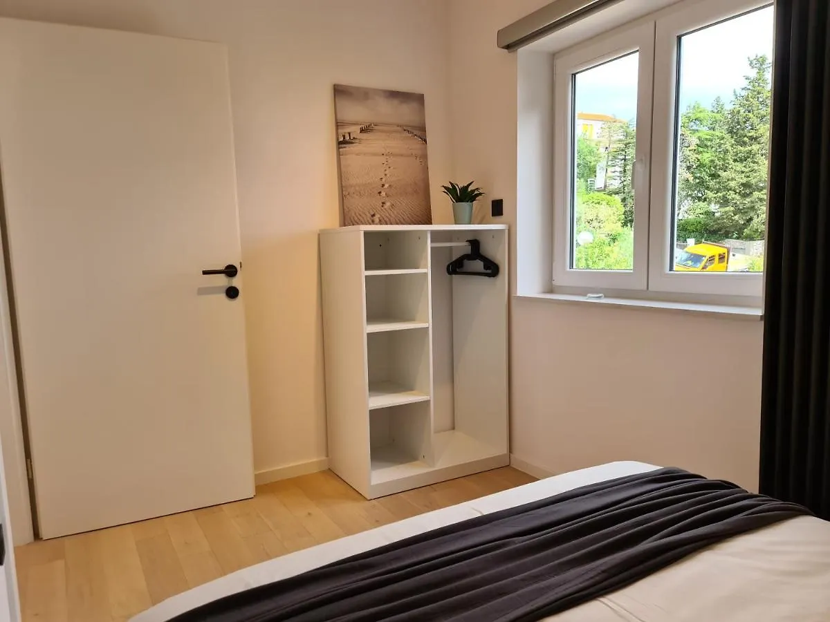 Superior Luxury 4 Stars Vorgesetzter 4 Sterne Apartments 150M To Sea, To Sandy And Pebble Beach Crikvenica