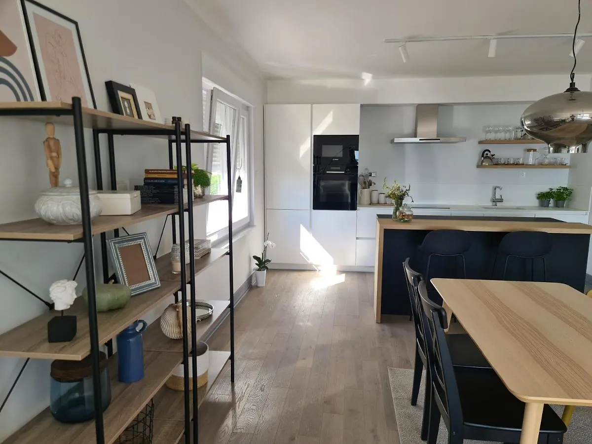 Superior Luxury 4 Stars Vorgesetzter 4 Sterne Apartments 150M To Sea, To Sandy And Pebble Beach Crikvenica