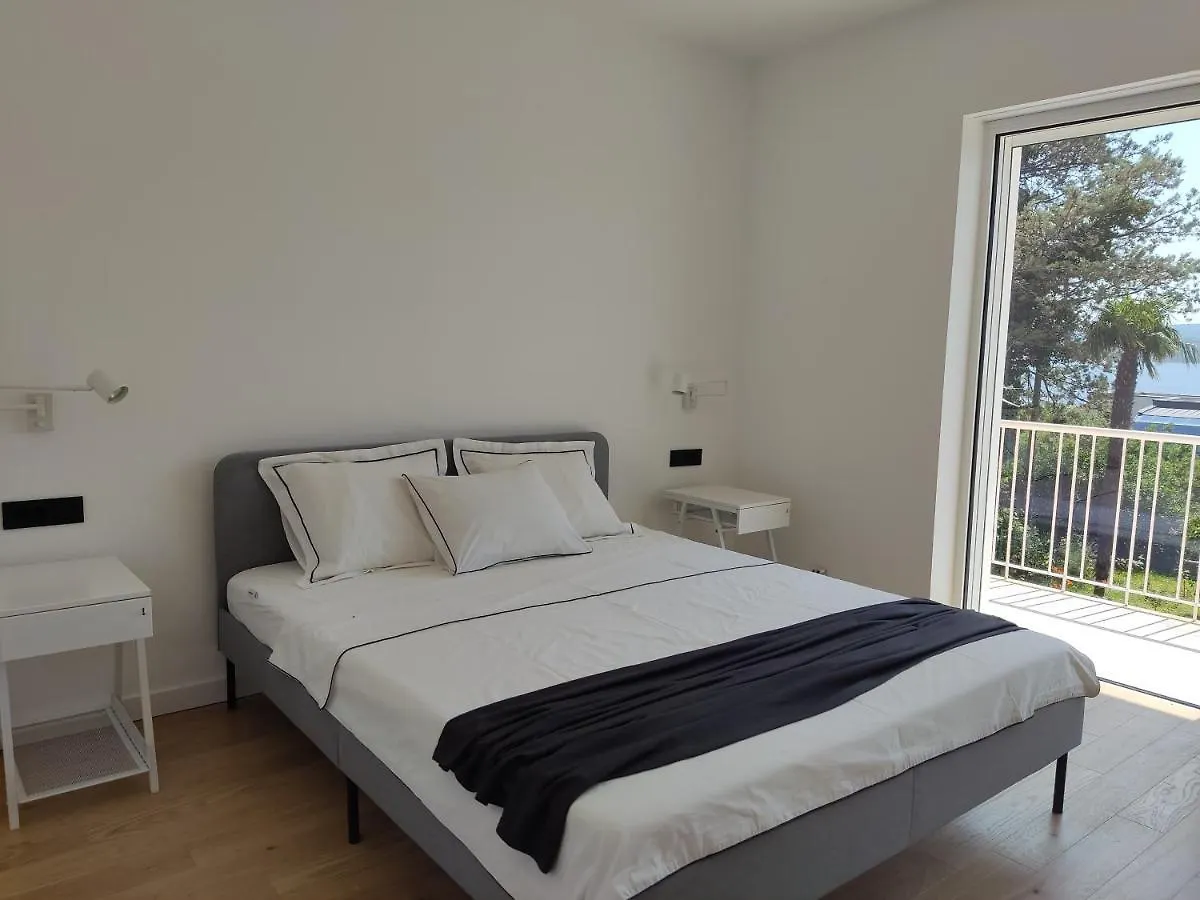 Superior Luxury 4 Stars Vorgesetzter 4 Sterne Apartments 150M To Sea, To Sandy And Pebble Beach Crikvenica 0*,  Croatia