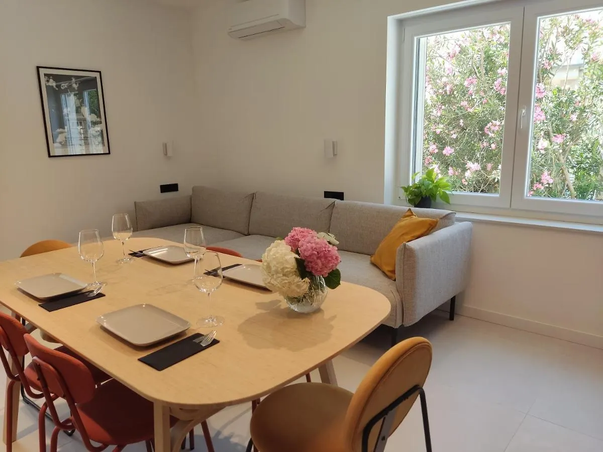Superior Luxury 4 Stars Vorgesetzter 4 Sterne Apartments 150M To Sea, To Sandy And Pebble Beach Crikvenica